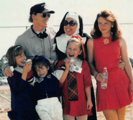 Howard Family while on a vacation. know about her family, children, spouse, wedding, spouse, husband
